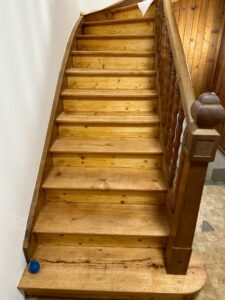 Renovation Treppenverkleidung aus Holz - Grischa Boden