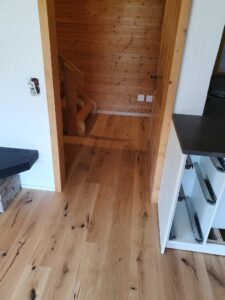 Wunderschöner Holzboden von Ihrem Bodenleger in Graubünden und der Ostschweiz - Grischa Boden